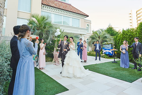 結婚式費用のすべてがわかる！相場・見積もり例・持ち込み料＆特典徹底比較