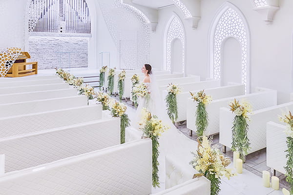 “こんな結婚式がしたかった”！チャペルムービーと天使の羽で叶える感動挙式｜ステラ・デル・アンジェロの魅力